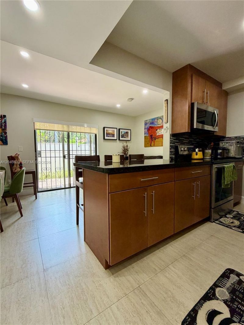 6667 Miller Dr, Unit 15, South Miami, FL 33155 Photo