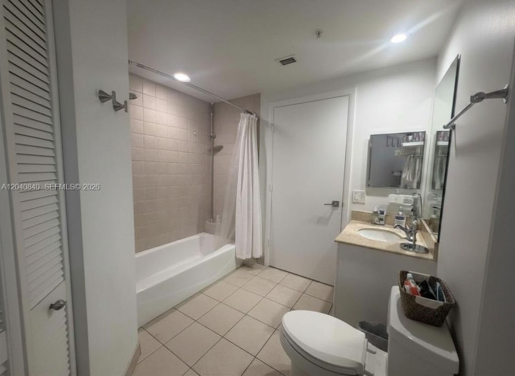 801 Brickell Key Blvd , Unit 1704, Miami, FL 33131 Photo