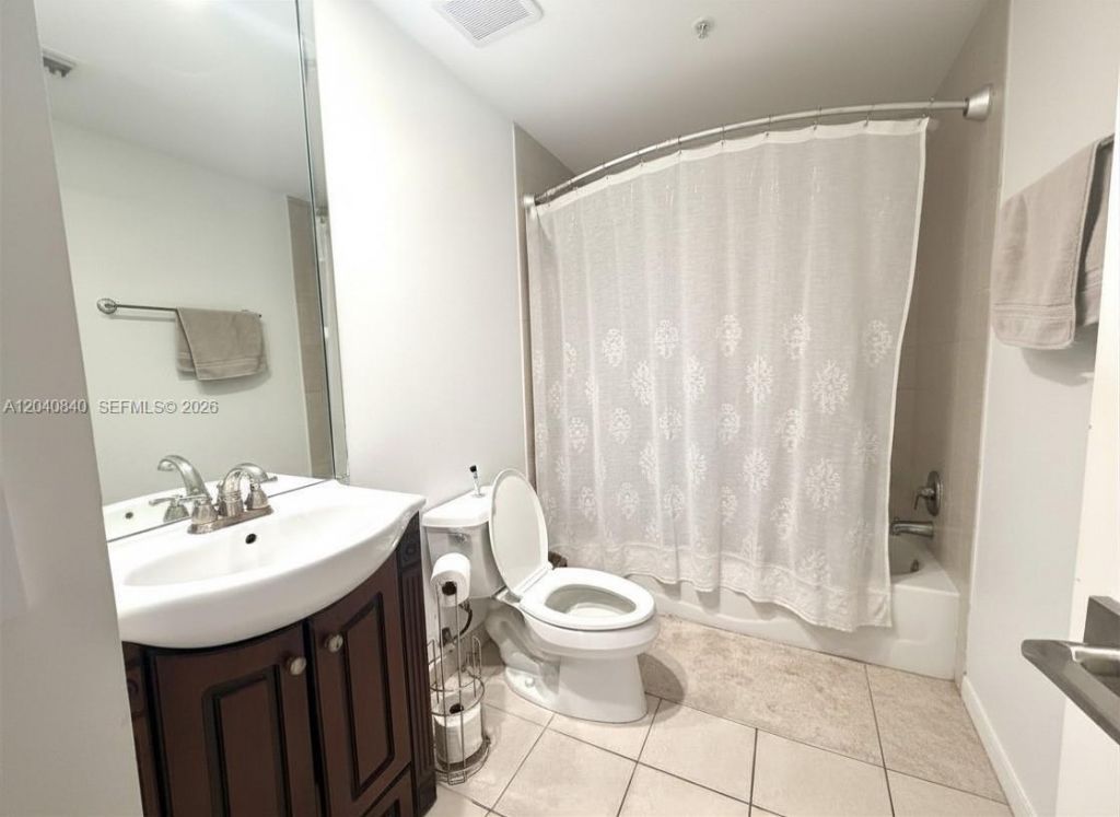 801 Brickell Key Blvd , Unit 1704, Miami, FL 33131 Photo
