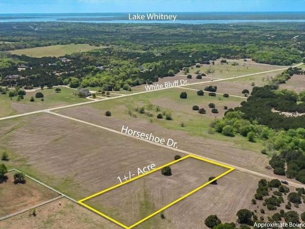 5032 Horseshoe Drive, Whitney, TX 76692