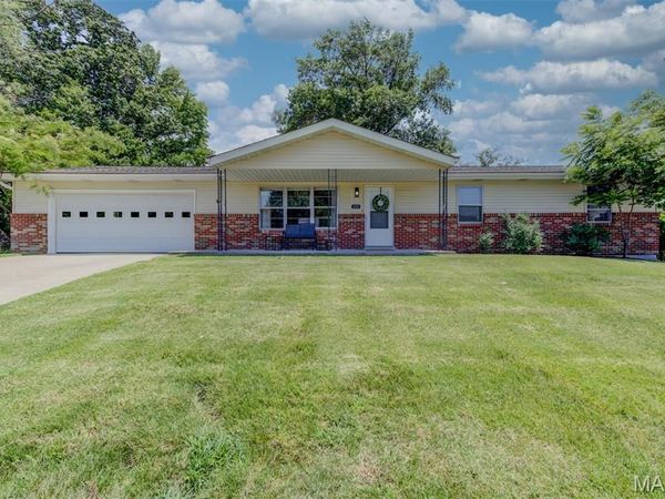 2235 Saint Peters Howell Road, St Peters, MO 63376