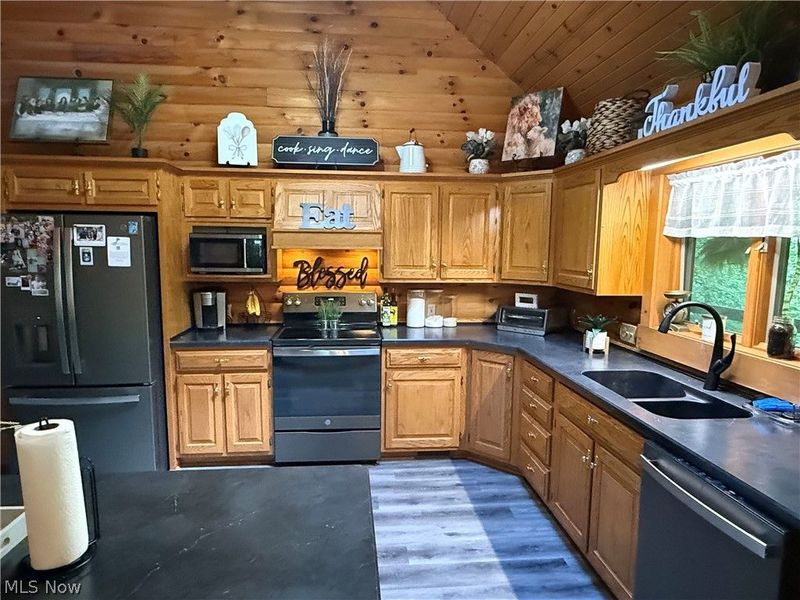 2653 Constance Drive, Millersburg, OH 44654 Photo 30