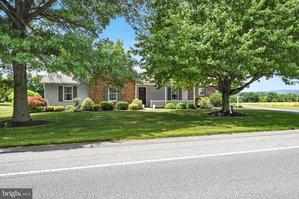 75 REINHOLDS ROAD, REINHOLDS, PA 17569