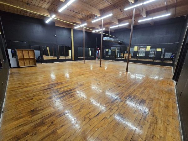 418 Quequechan St, Fall River, MA 02723