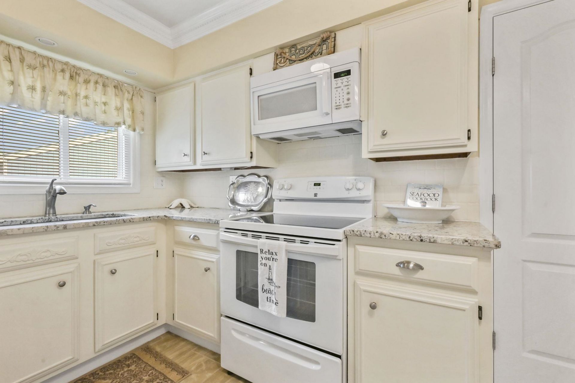 10301 N Kings Hwy. Photo 16