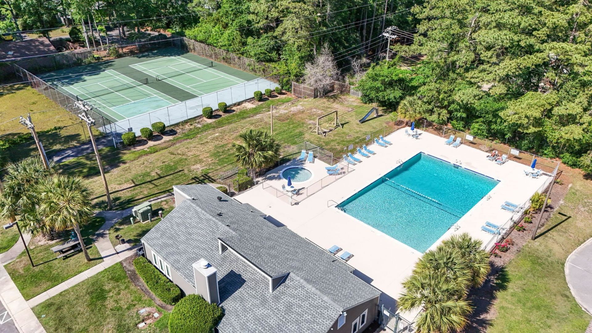 10301 N Kings Hwy. Photo 45