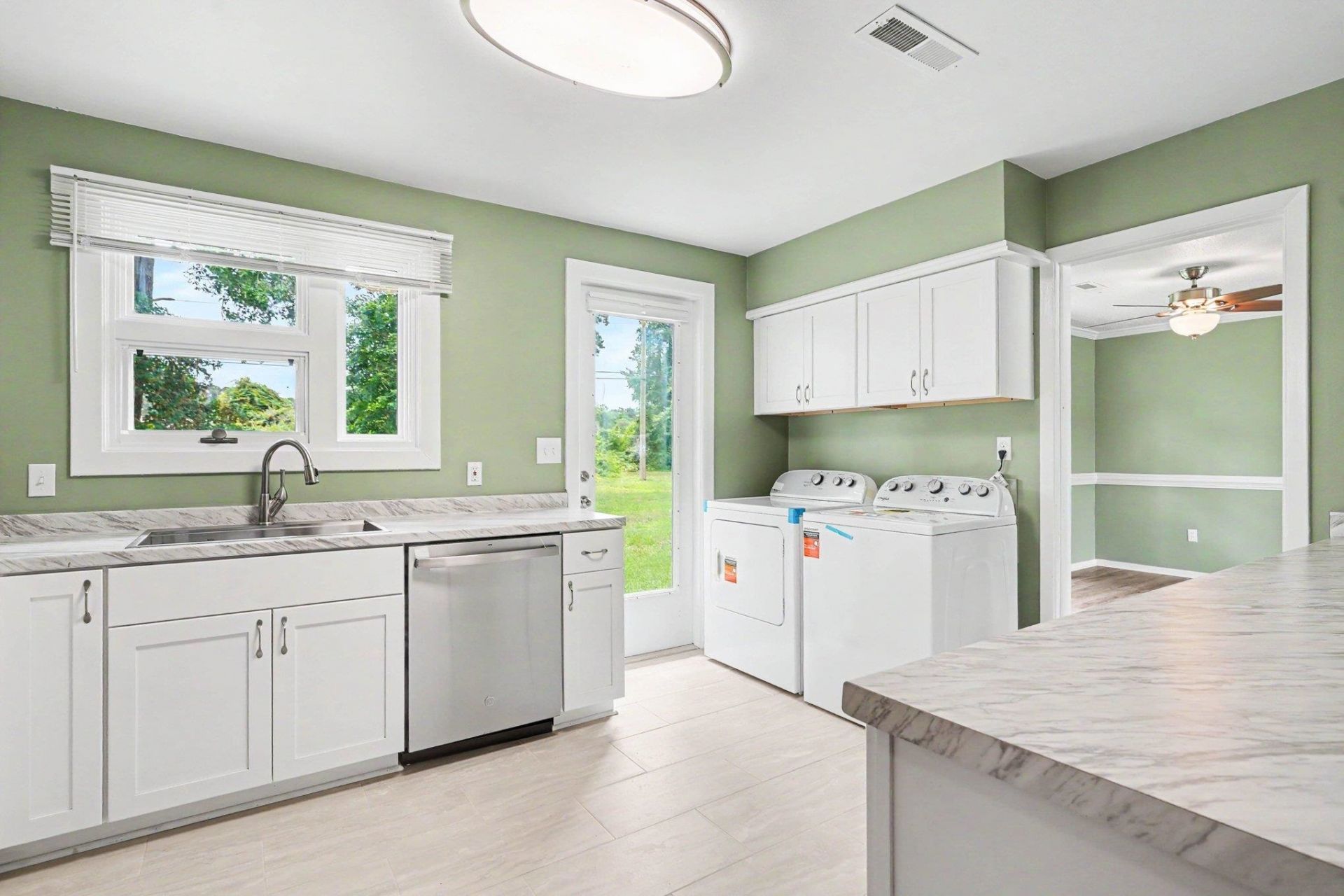 658 Mallard Lake Dr.  Photo 11