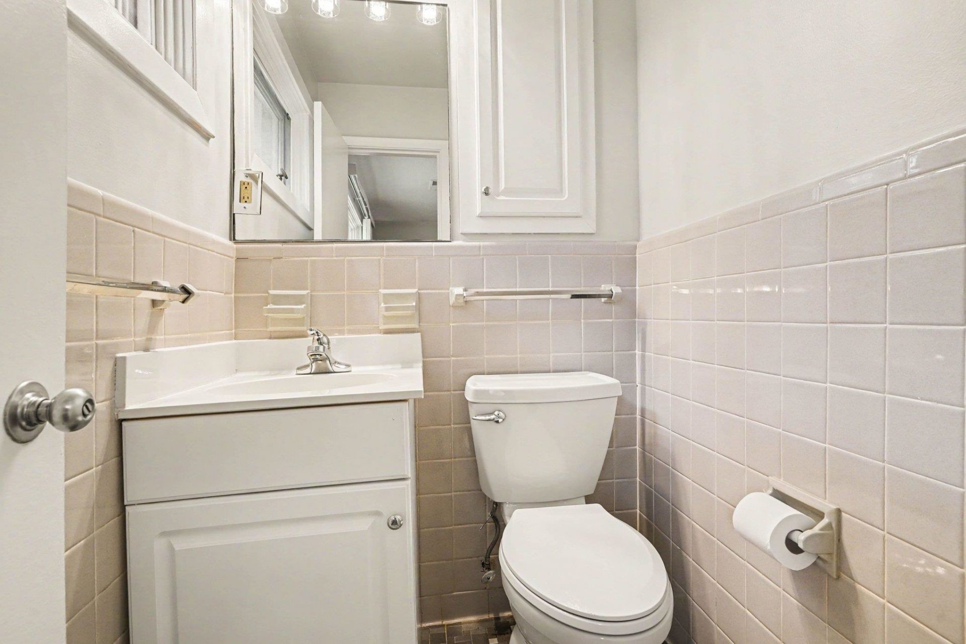 658 Mallard Lake Dr.  Photo 16