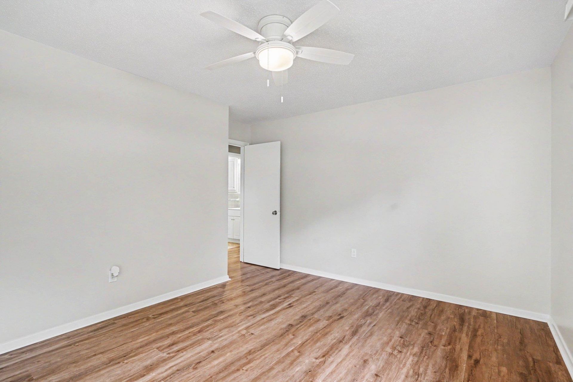 658 Mallard Lake Dr.  Photo 19