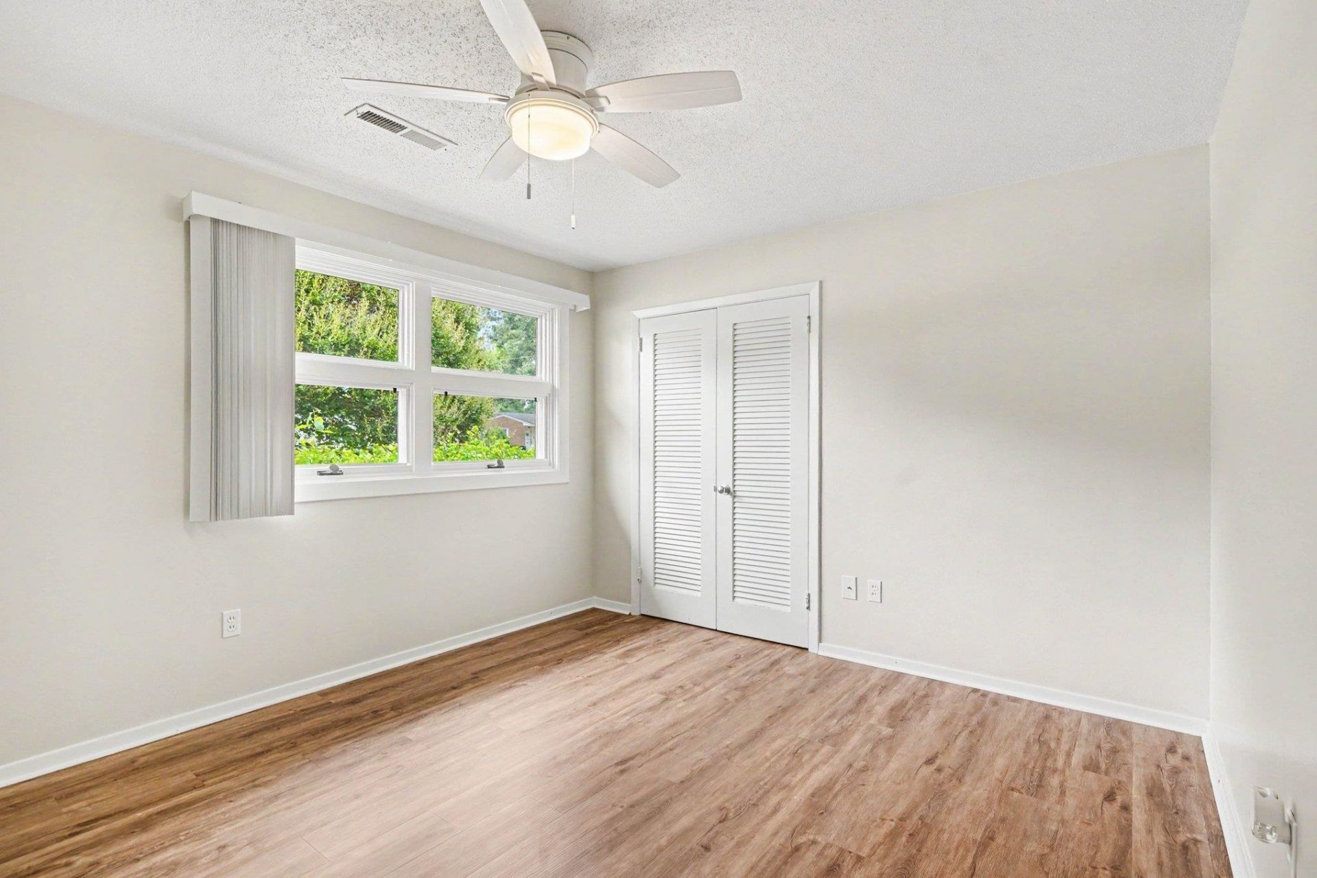 658 Mallard Lake Dr.  Photo 20