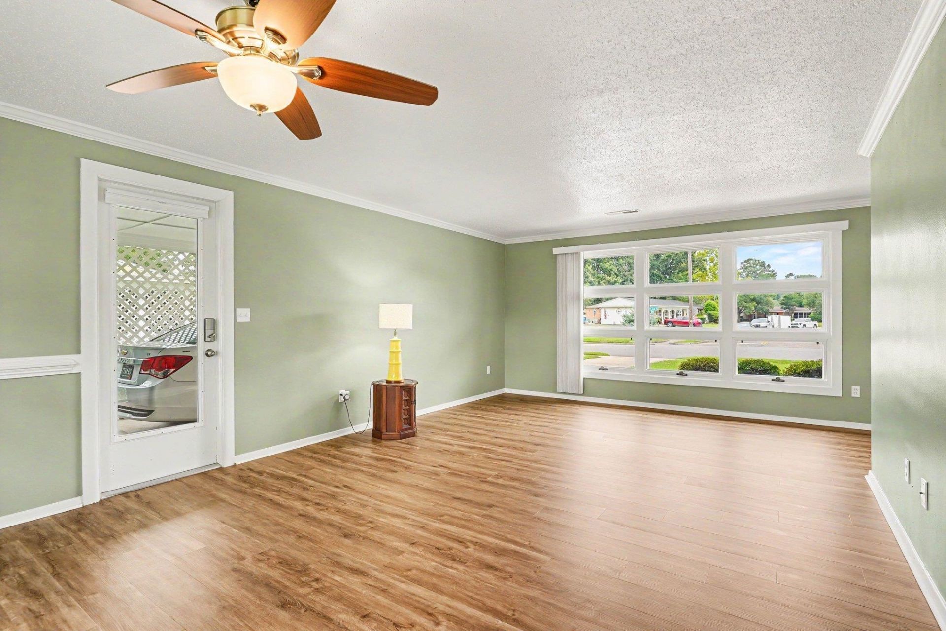 658 Mallard Lake Dr.  Photo 6