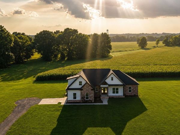 3371 Midland Road, Shelbyville, TN 37160