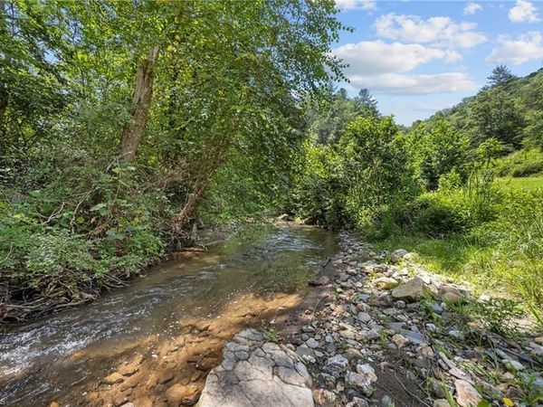 1296 Sheets Gap Road , Millers Creek, NC 28651