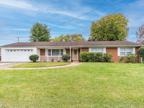 1817 Sundale Road, Johnson City, TN 37604