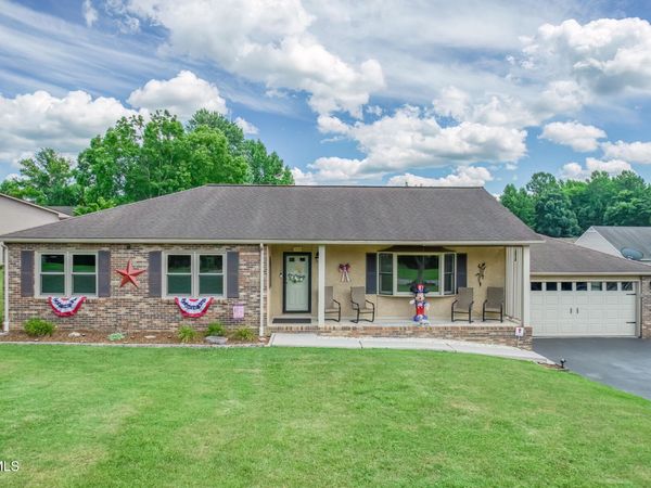 3408 Manchester Lane, Johnson City, TN 37601
