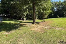 320 Oakhurst Place photo 4