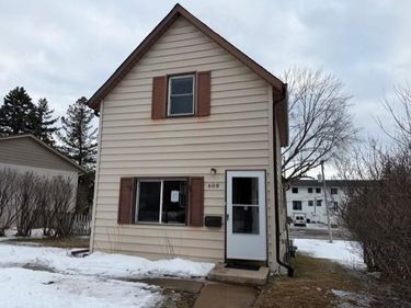 608 7th Avenue S, Hopkins, MN 55343