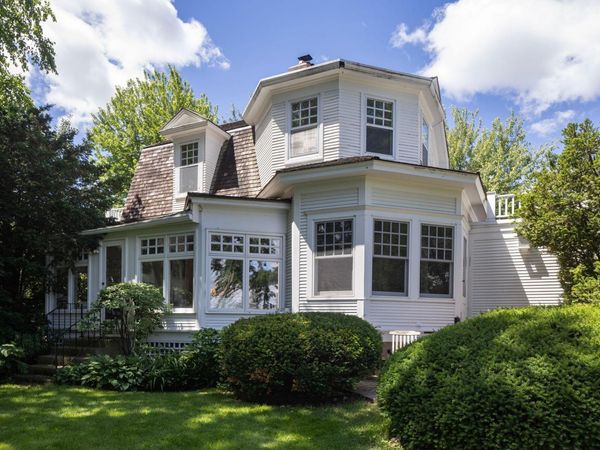 3715 Thomas Avenue S, Minneapolis, MN 55410