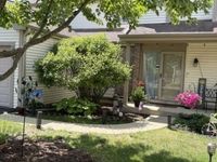 315 E Forest Knoll Drive, Palatine, IL 60074 primary photo