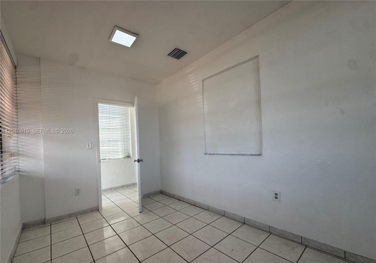 459 SE 3rd St, Hialeah, FL 33010 Photo