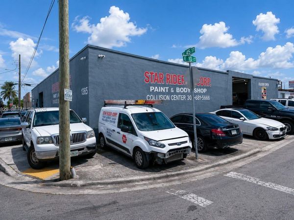 1025 E 45th St , Hialeah, FL 33013