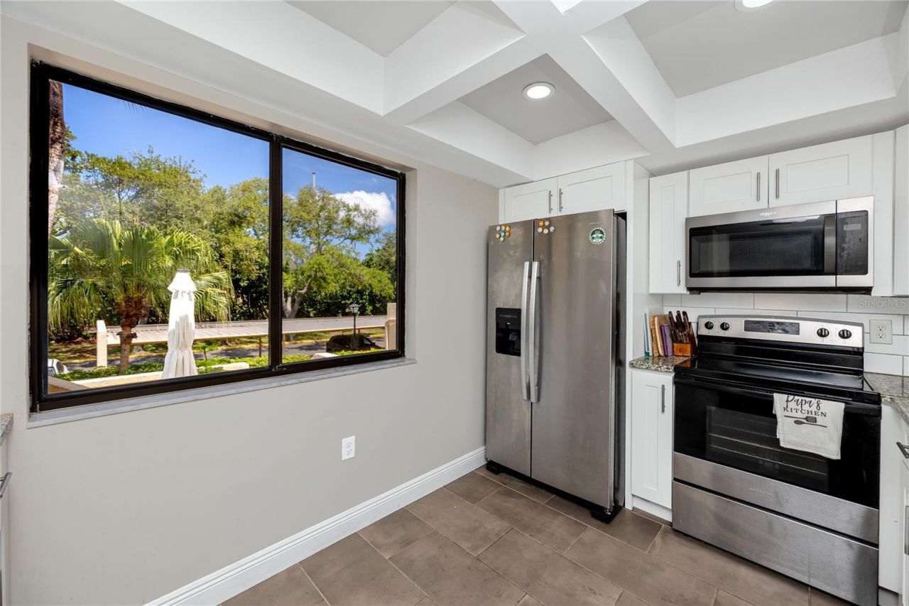 7530 Sunshine Skyway Lane S, Unit 115, Saint Petersburg, FL 33711 Photo