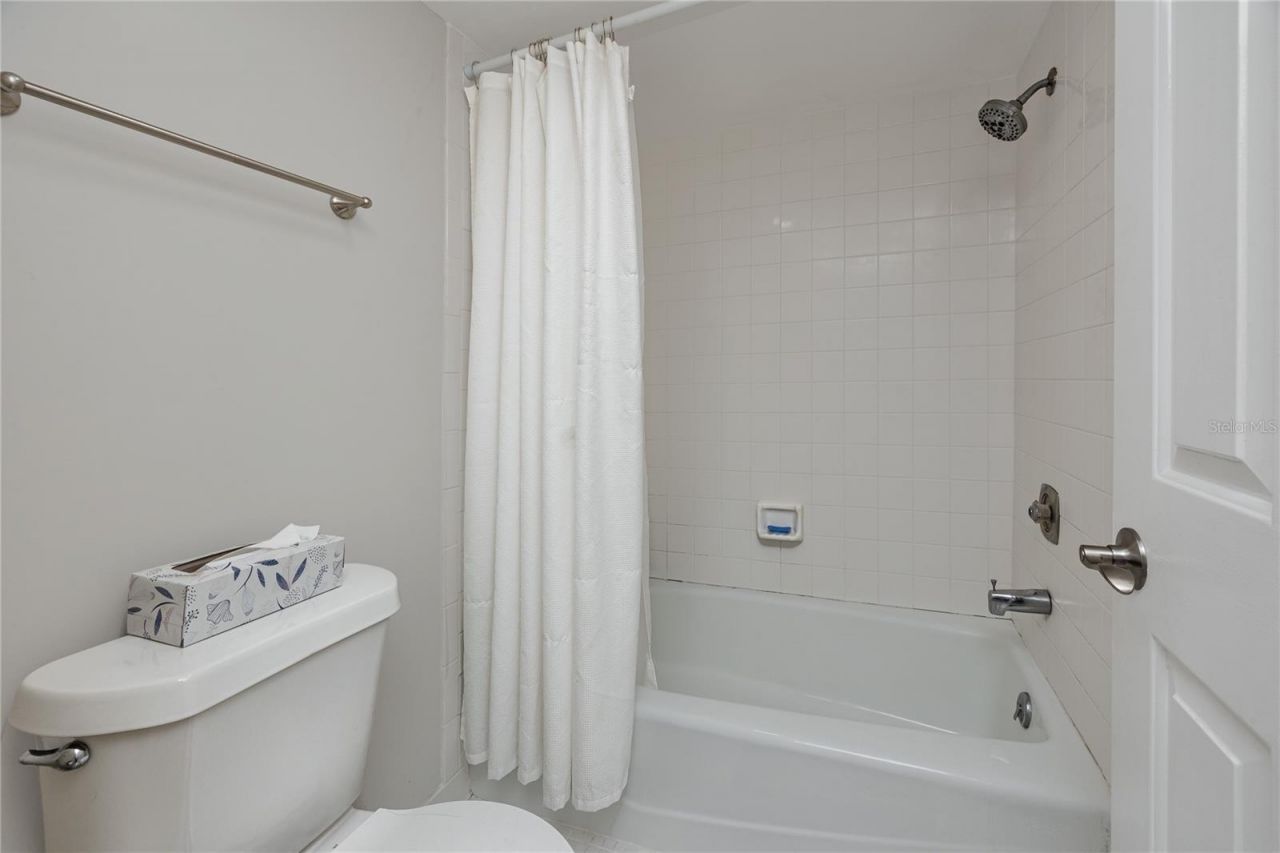 7530 Sunshine Skyway Lane S, Unit 115, Saint Petersburg, FL 33711 Photo