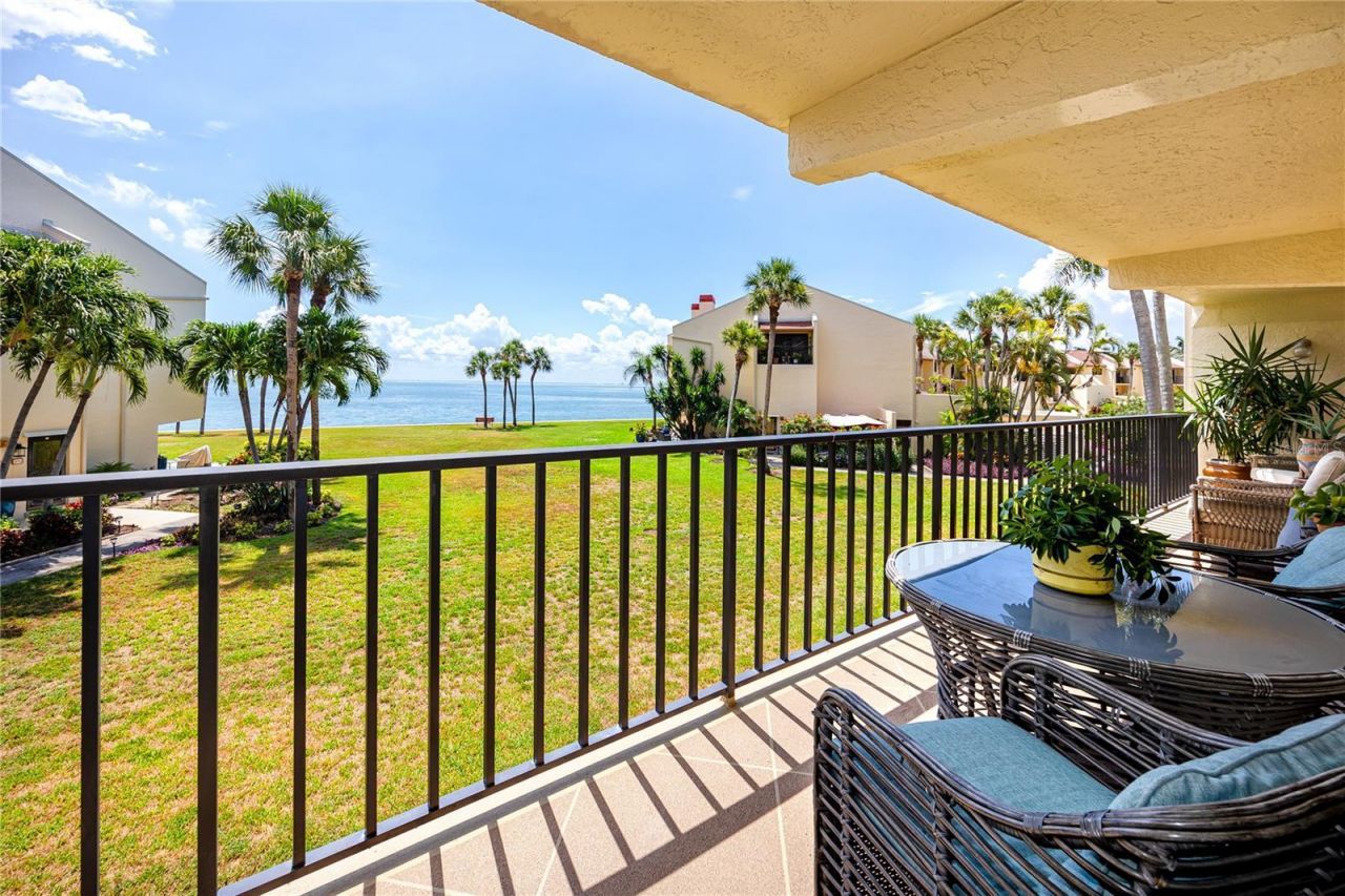 7530 Sunshine Skyway Lane S, Unit 115, Saint Petersburg, FL 33711 Photo