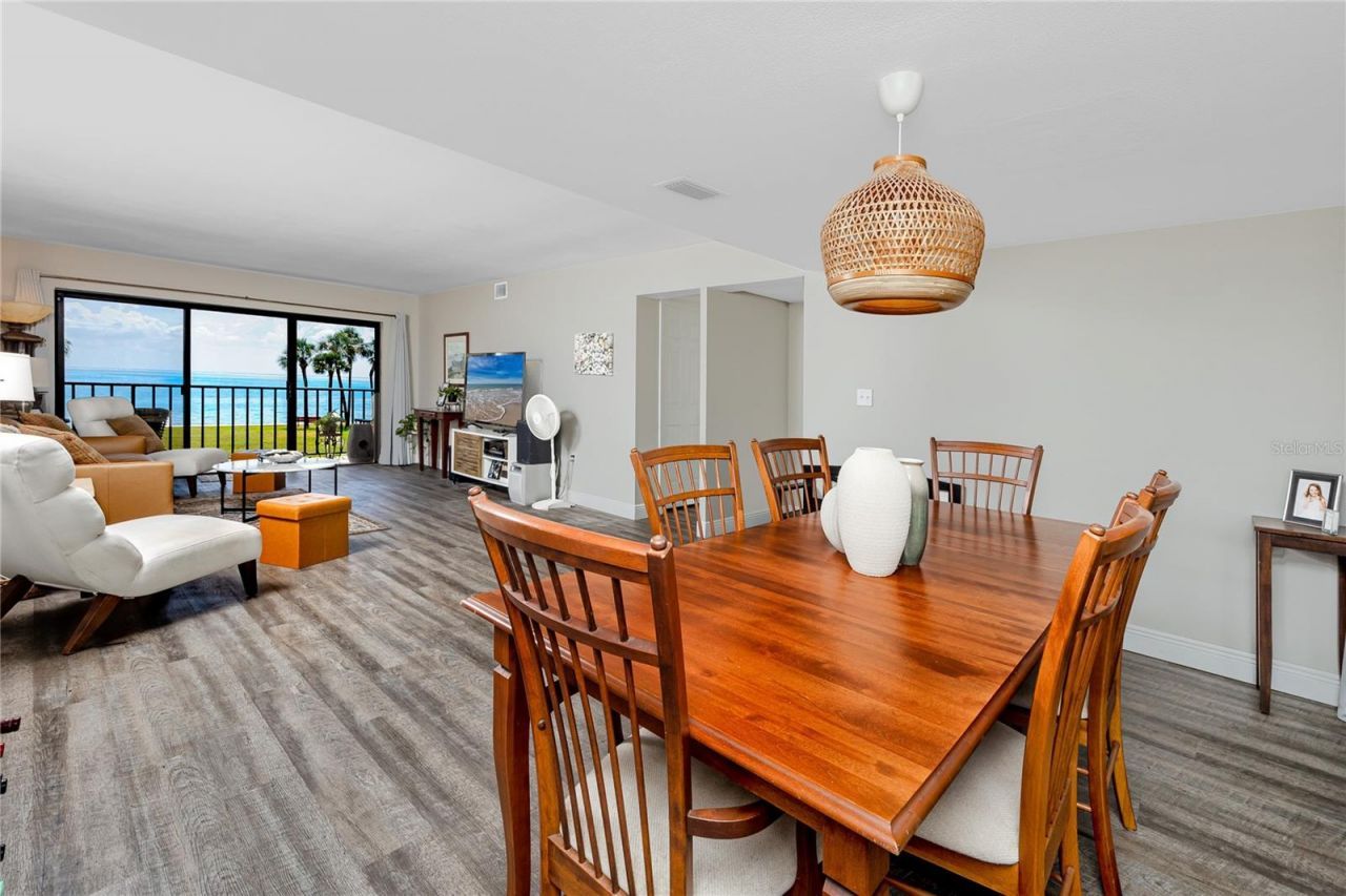 7530 Sunshine Skyway Lane S, Unit 115, Saint Petersburg, FL 33711 Photo