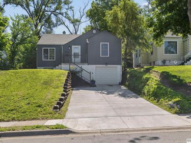 7019 N 33rd Street, Omaha, NE 68112