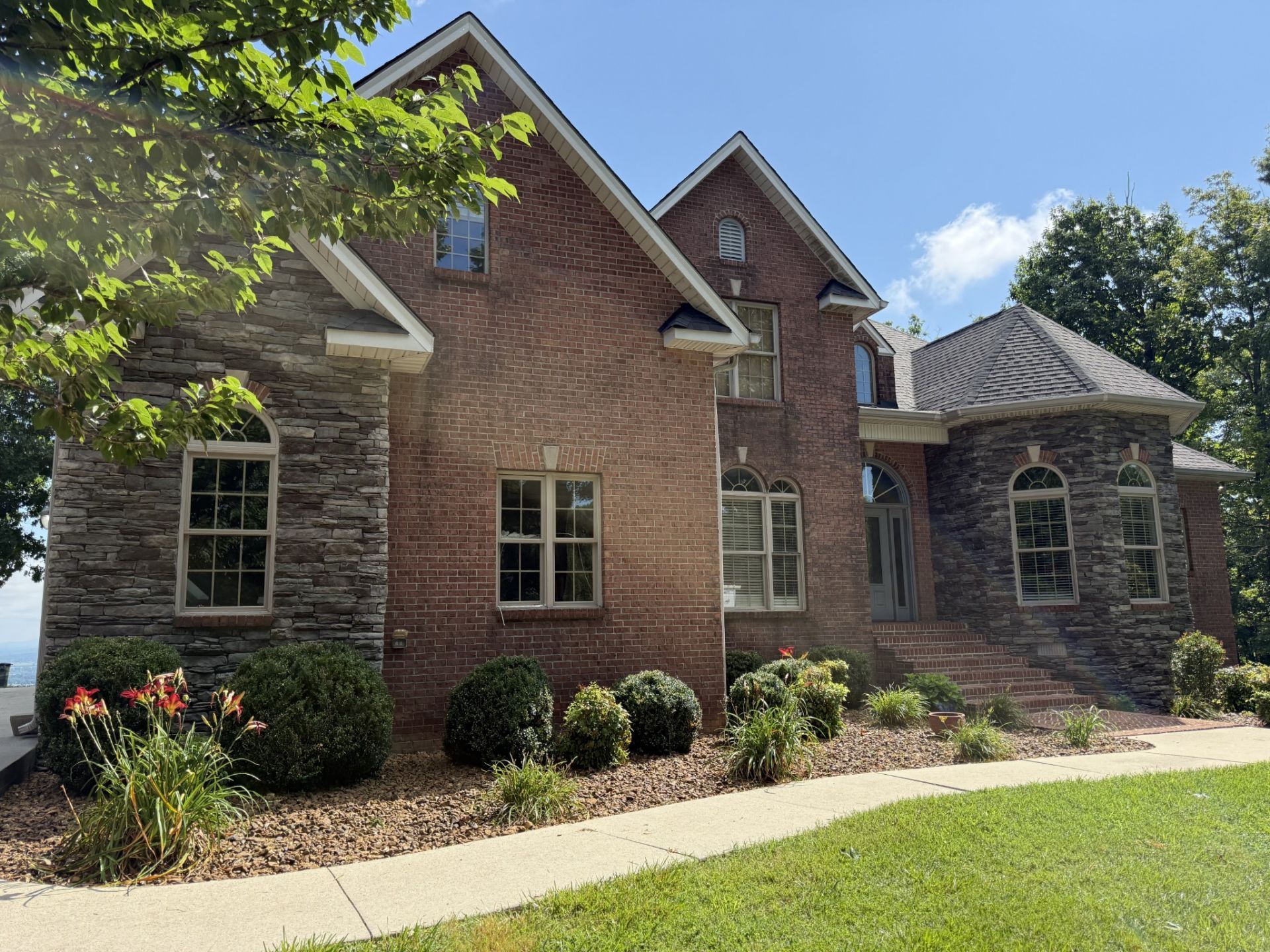 231 Point Dr, Belvidere, TN 37306 Main Photo