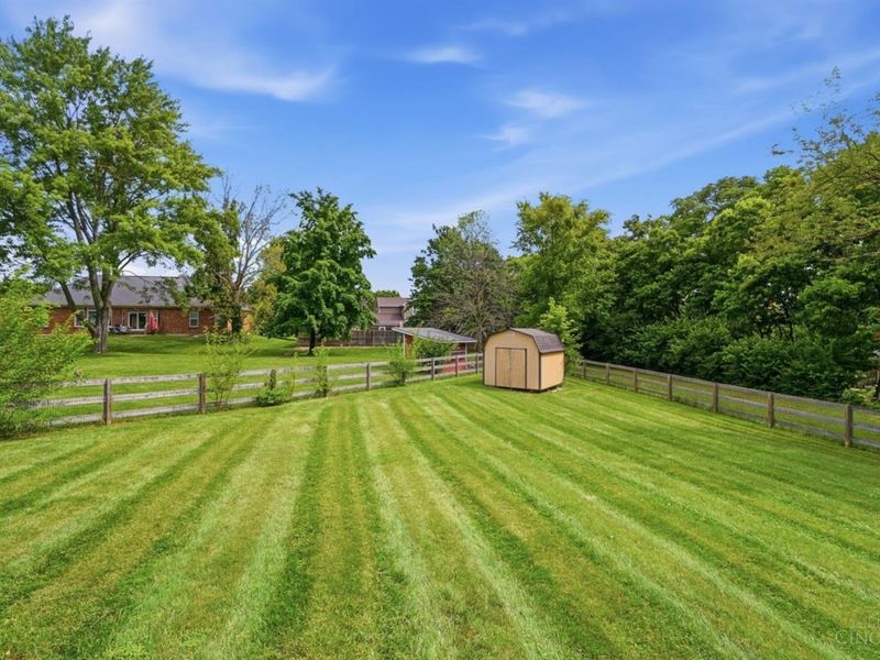7660 Topridge Drive, West Chester, OH 45069 Photo 24