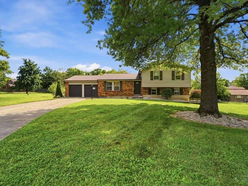 7660 Topridge Drive, West Chester, OH 45069 Photo 4