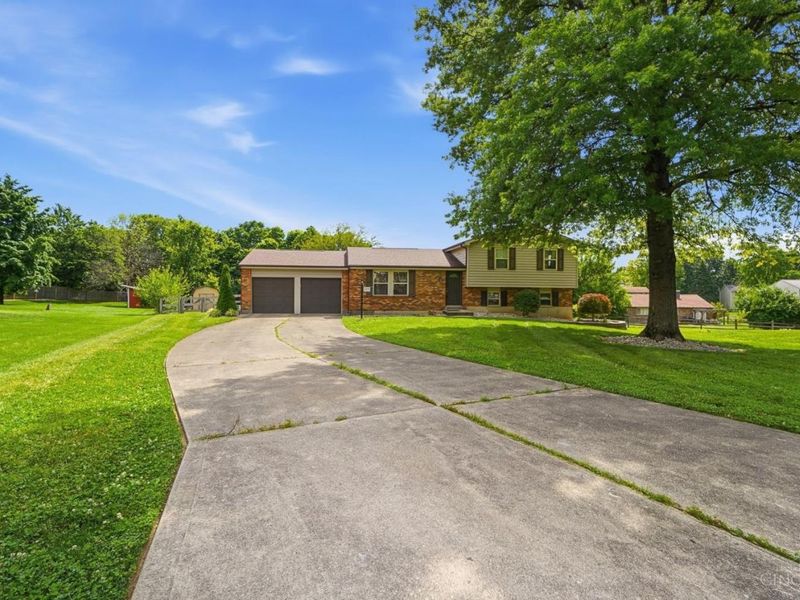 7660 Topridge Drive, West Chester, OH 45069 Photo 5