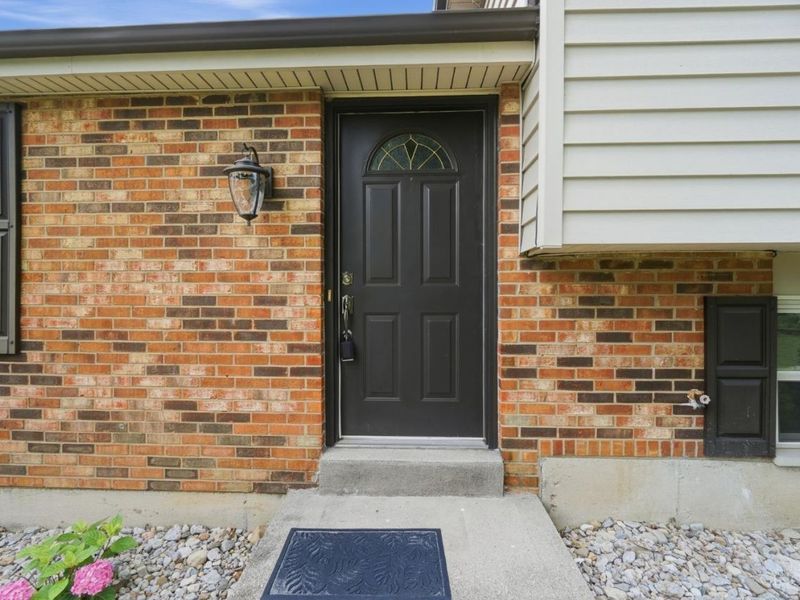 7660 Topridge Drive, West Chester, OH 45069 Photo 6
