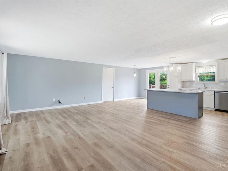 7660 Topridge Drive, West Chester, OH 45069 Photo 8