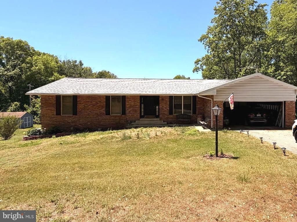 200 M F BOWEN ROAD, HUNTINGTOWN, MD 20639