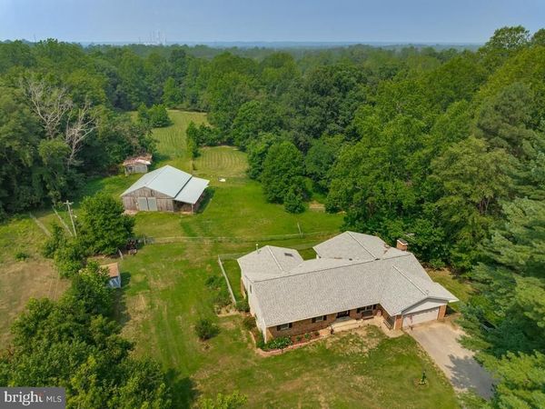 200 M F BOWEN ROAD, HUNTINGTOWN, MD 20639
