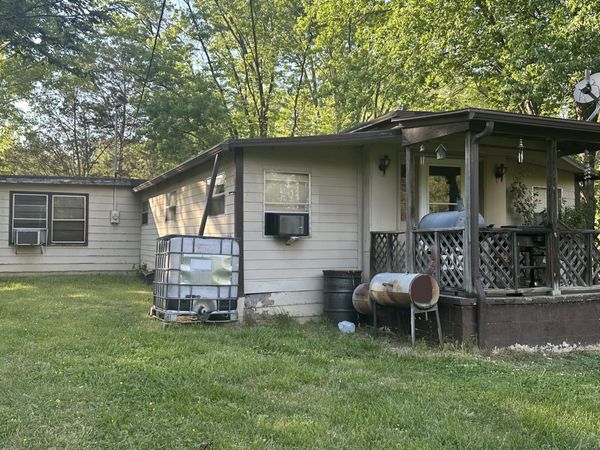 949 Roy RD, Troutville, VA 24175