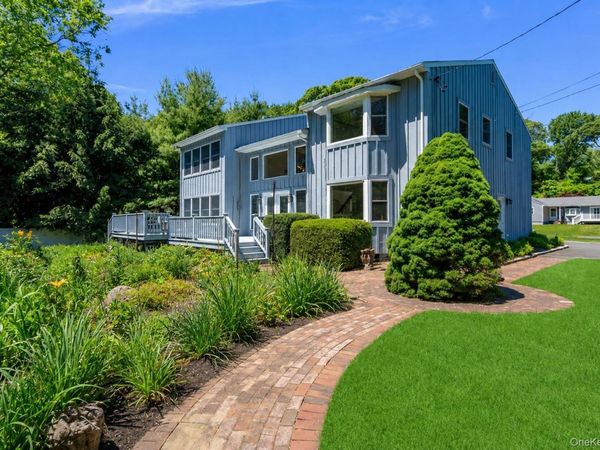 47 Lubber Street , Stony Brook, NY 11790