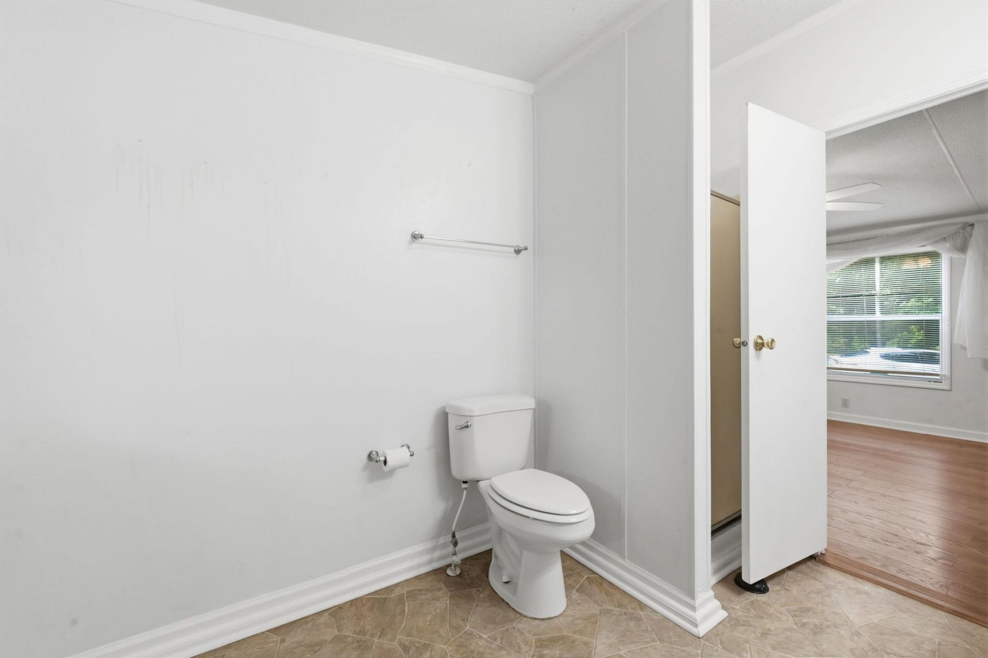 8011 Mclamb Dr. Photo 12