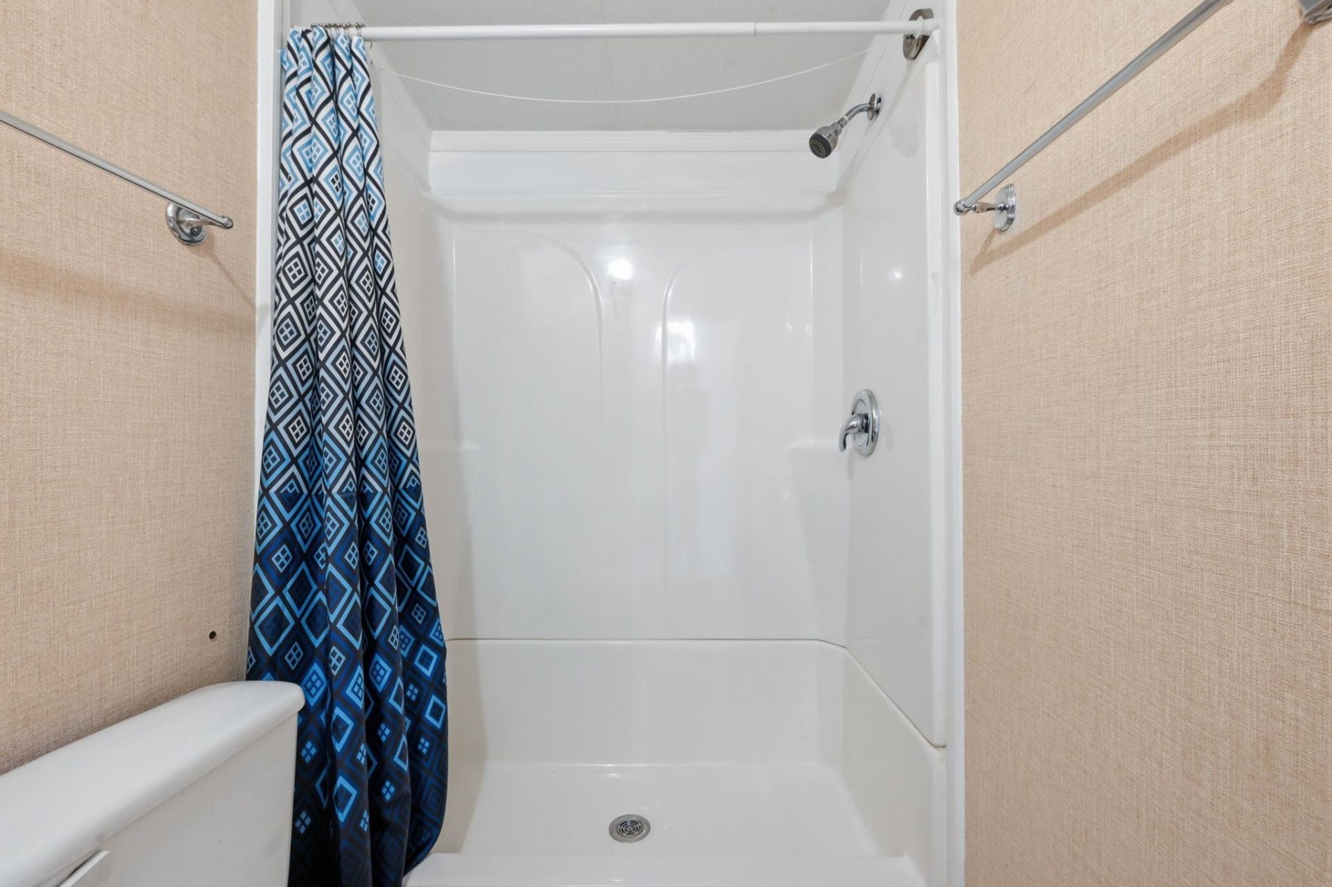 8011 Mclamb Dr. Photo 25