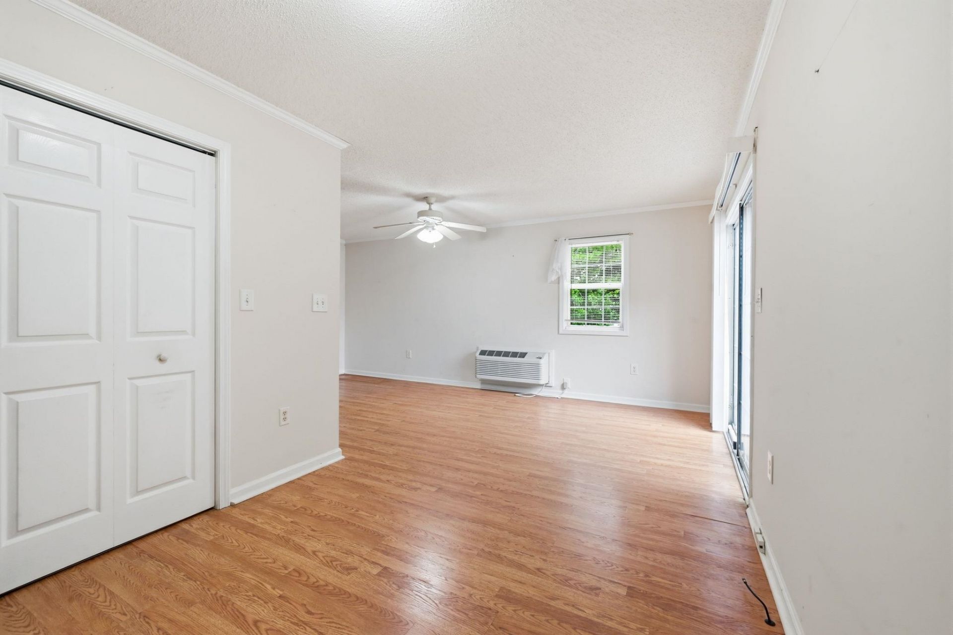 8011 Mclamb Dr. Photo 28