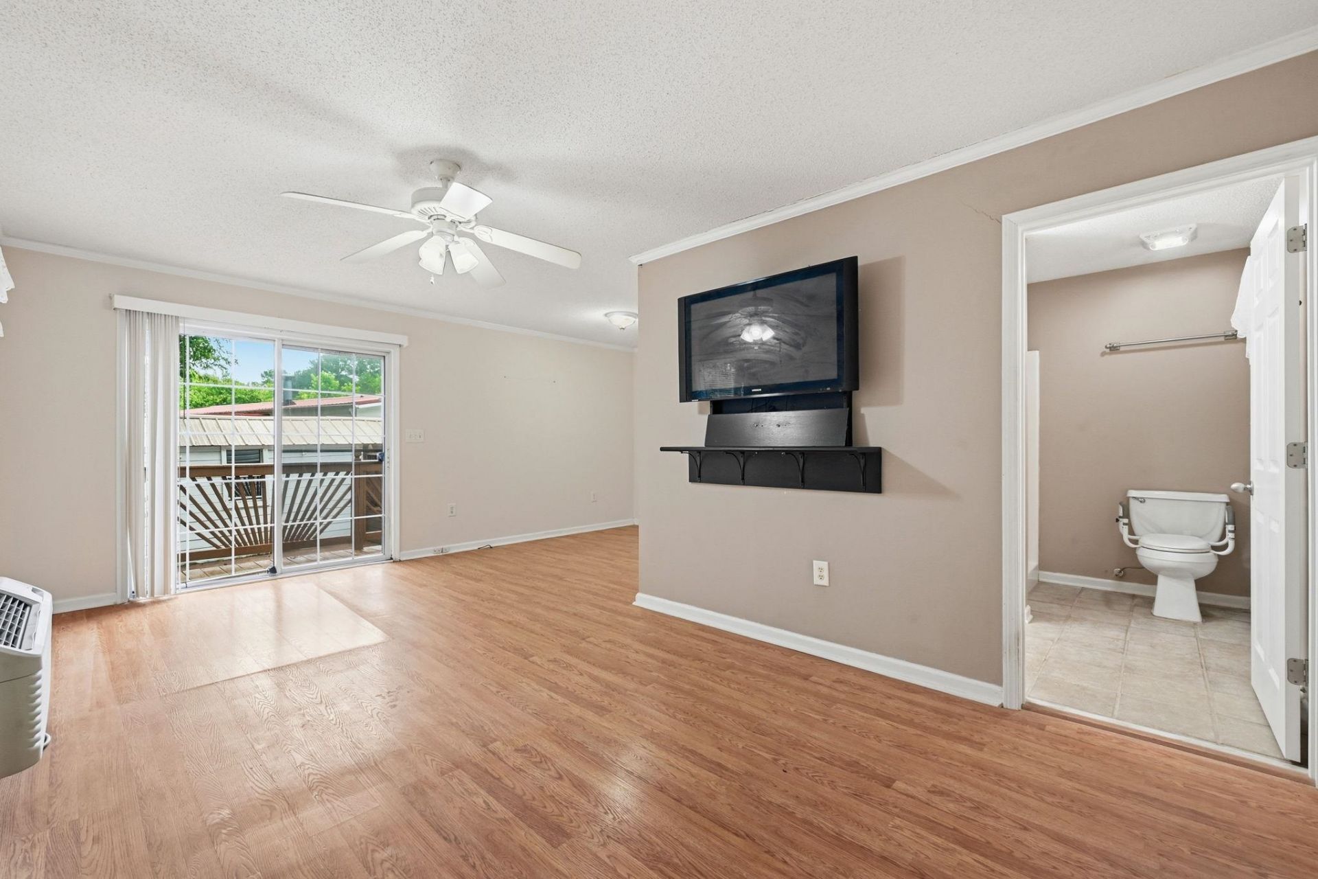 8011 Mclamb Dr. Photo 29