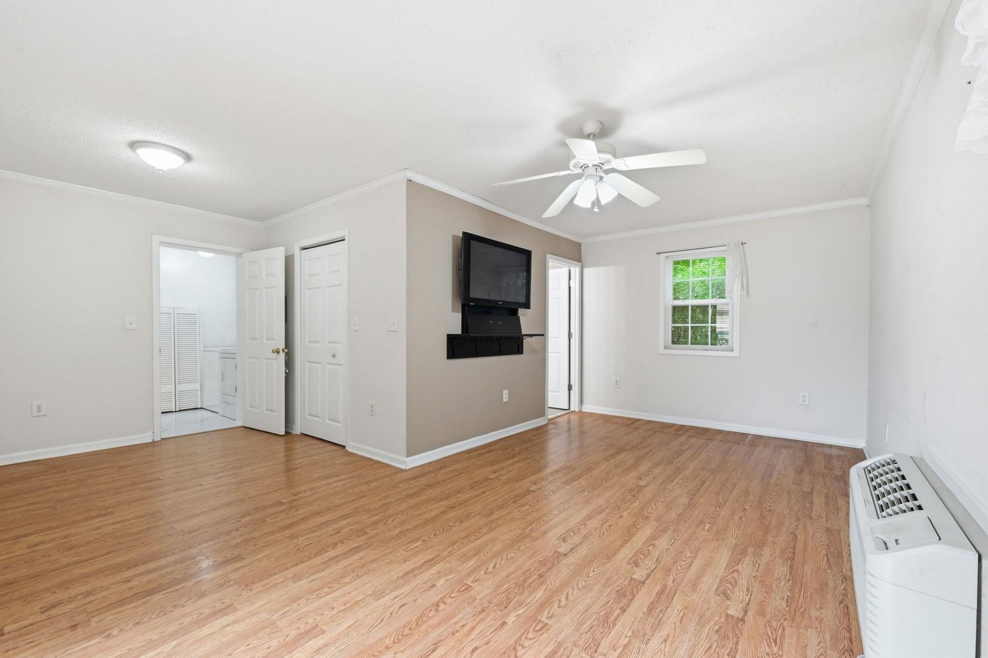 8011 Mclamb Dr. Photo 30