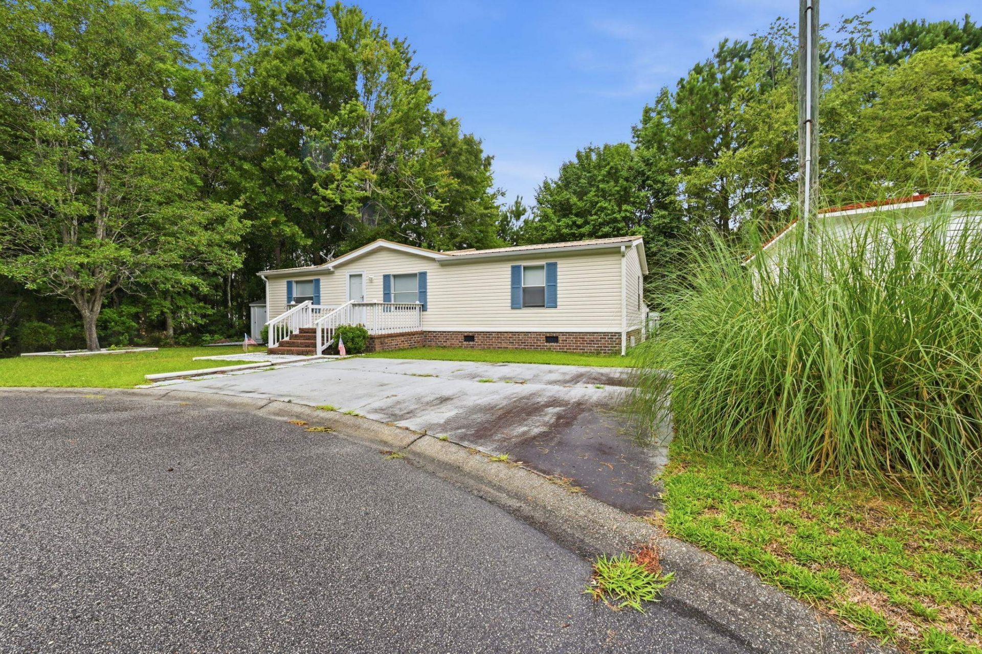 8011 Mclamb Dr. Photo 46