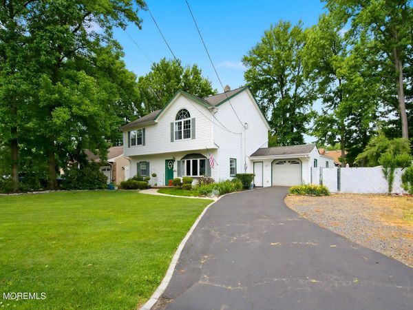 350 Fairview Avenue, Colonia, NJ 07067