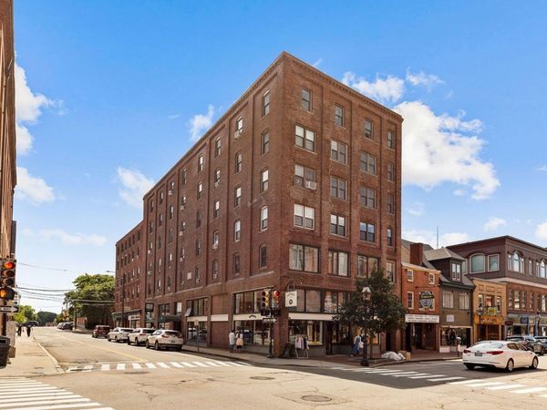 90 Fleet Street, Unit 5-2, Portsmouth, NH 03801
