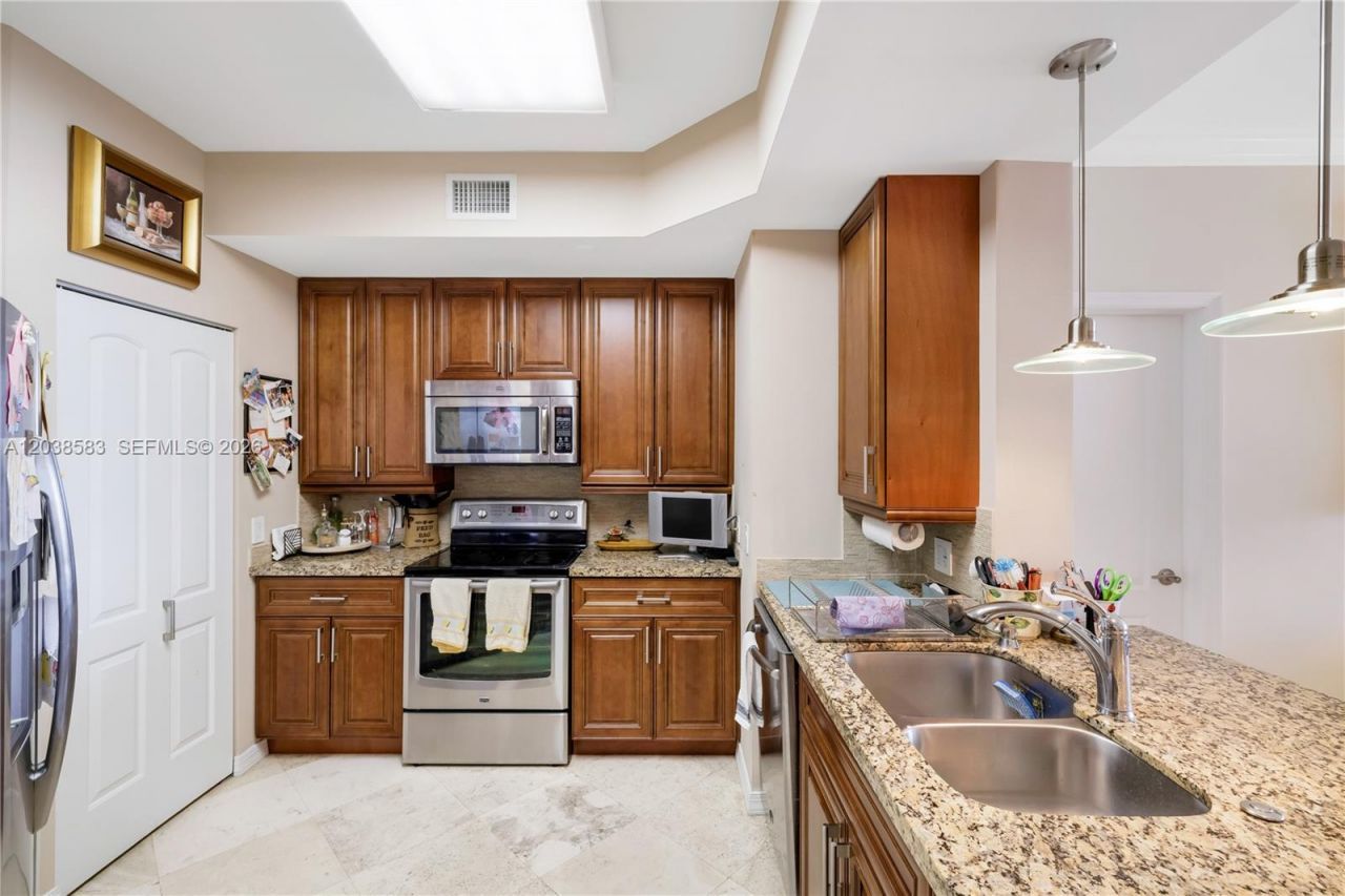 888 Brickell Key Dr , Unit 1010, Miami, FL 33131 Photo