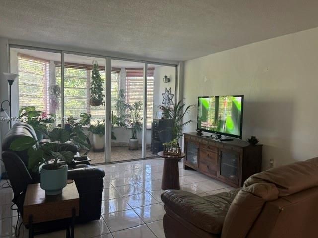 1301 NE 191st St , Unit F403, Miami, FL 33179 Photo